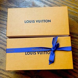 Authentic Louis Vuitton eyeglass-case.